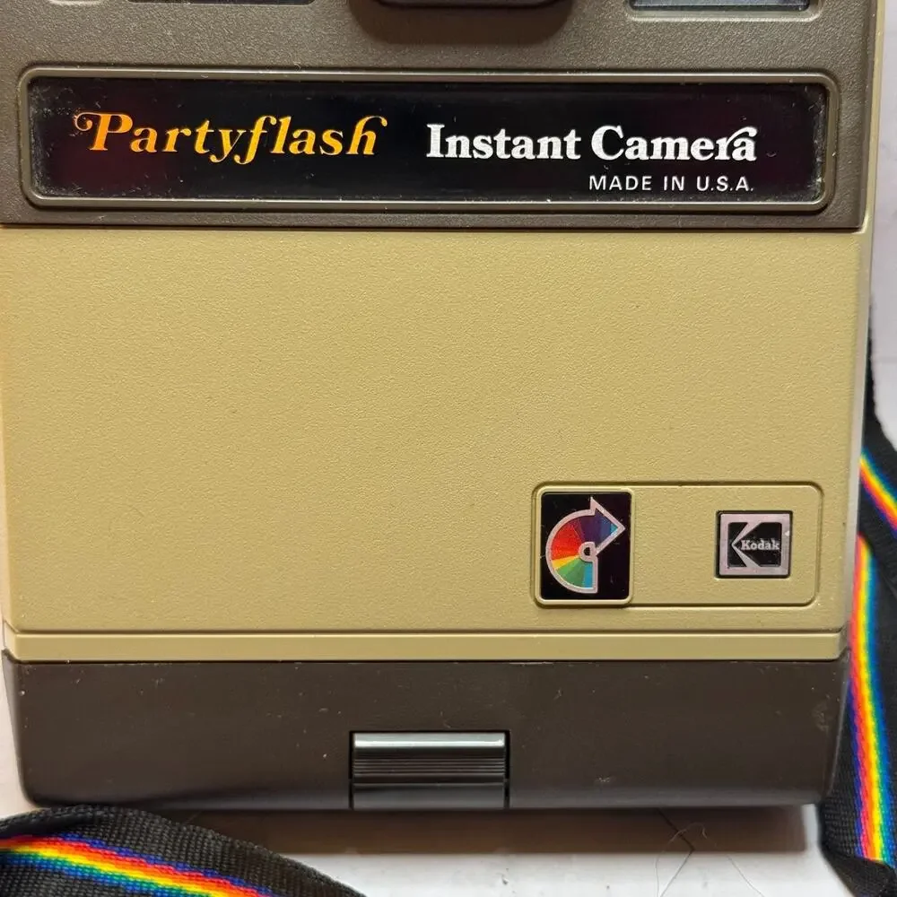 Vintage 1970s Kodak Partyflash Instant Camera Flash Made in USA Untested EUC